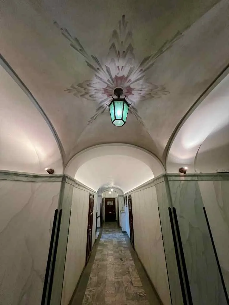 Ground floor and hall with indoor decor in Swedish grace at Lutzengatan Stockholm