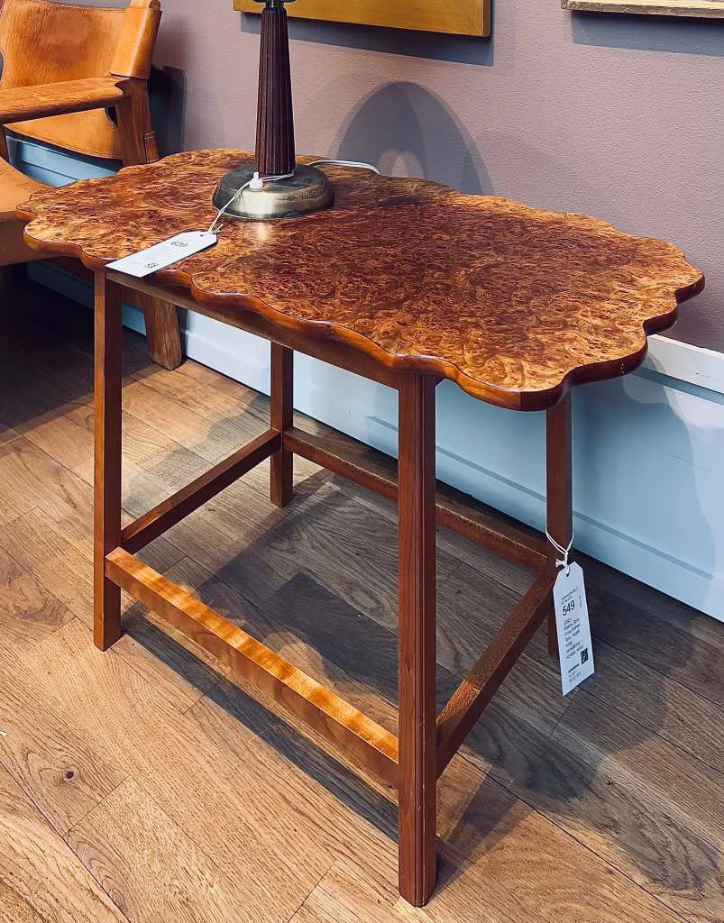 Josef Frank, side table (or coffee table) of model 1058, object seen at showroom of auction house Stockholms Auktionshus